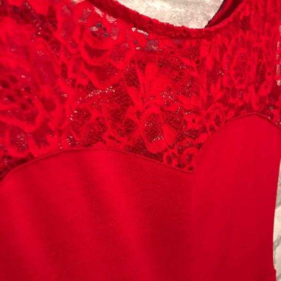 Red sleeveless fit and flare dress - Picture 5 of 5